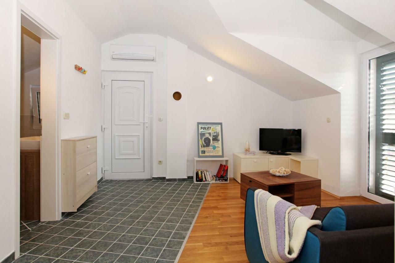 Superb Penthouse Luna Lägenhet